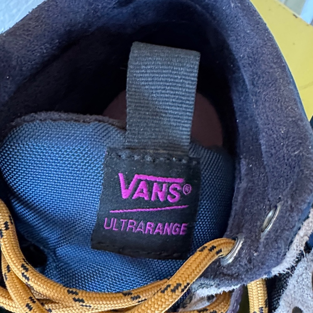Vans Ultrarange tan suede high-top sneakers with pink stripe and yellow laces - Picture 2 of 6